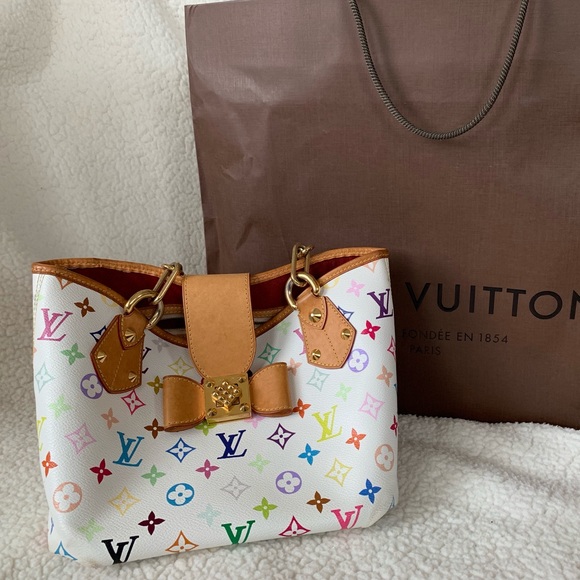 Louis Vuitton Handbags - Louis Vuitton Multicolor Annie GM Handbag Louis Vuitton Handbags - Louis Vuitton Multicolor Annie GM Handbag
